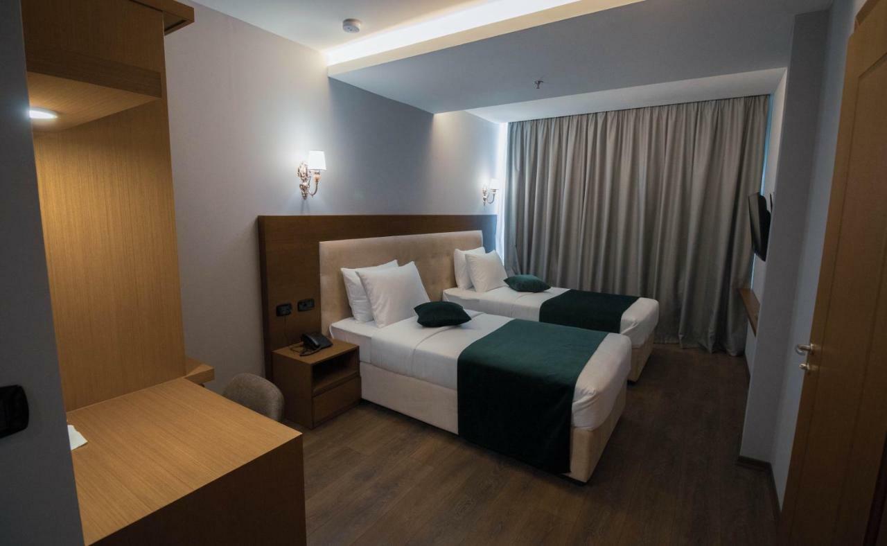 Albanopolis Hotel Tirana Exteriér fotografie