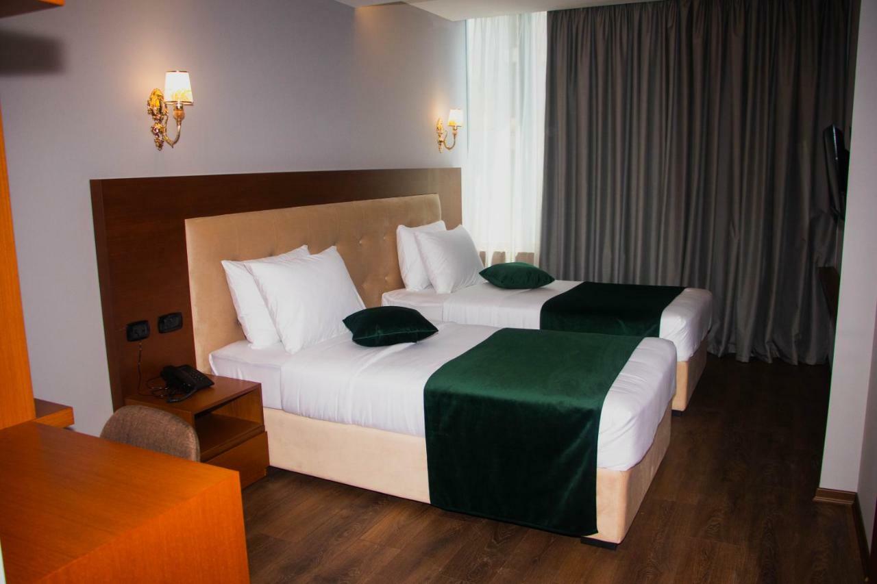 Albanopolis Hotel Tirana Exteriér fotografie
