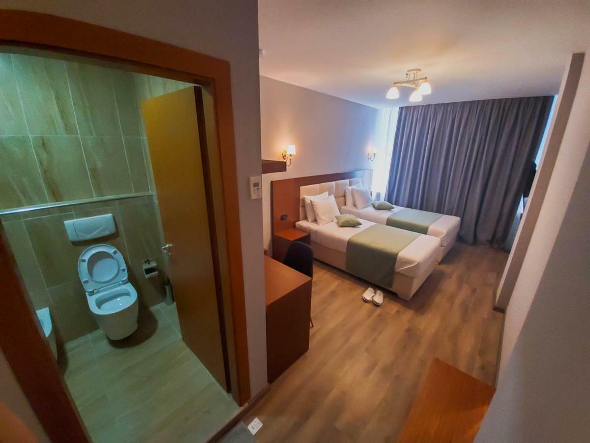 Albanopolis Hotel Tirana Exteriér fotografie